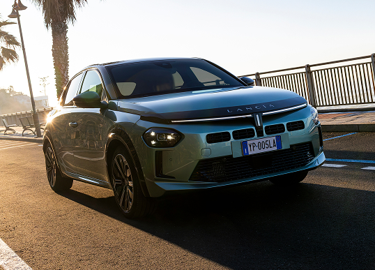 Lancia - Ypsilon-hybrid Limited Edition Cassina - Détails de la vue latérale